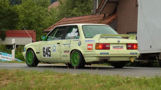 BMW 325i